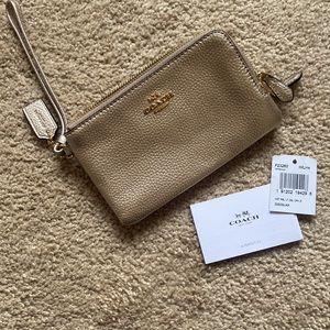 BRAND NEW Coach Wristlet
